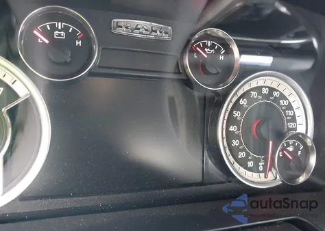 2018 Ram 1500 Sport 4X2 5'7 Box z USA, uszkodzony, nr VIN 1C6RR6MTXJS114766